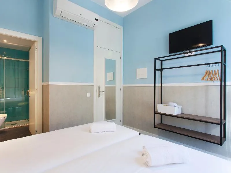 Double or Twin WITH VIEWS Room, Ramblas by Pillow, Barcelona