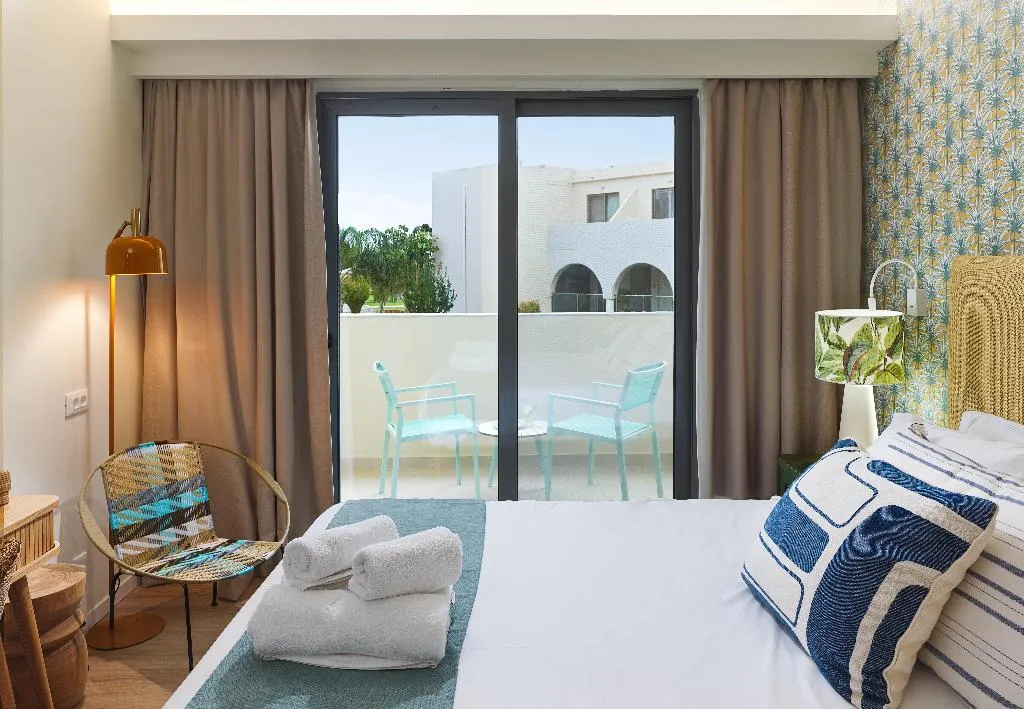 DOUBLE DELUXE POOL VIEW Room, Leonardo Kolymbia Resort, Rhodes