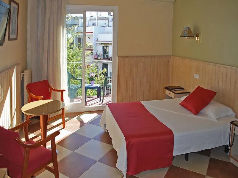 Room, Piccadilly, Costa Brava