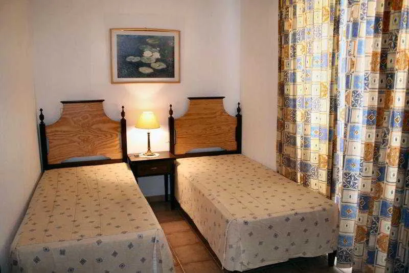 Room, Pensão Albufeirense, Algarve