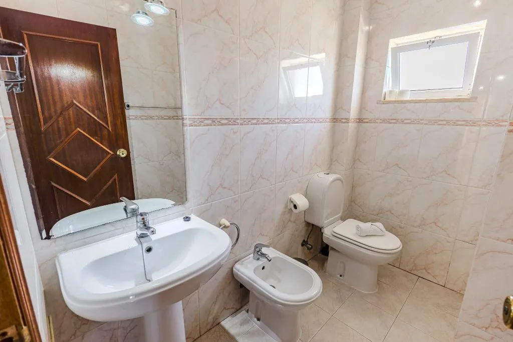APARTMENT CAPACITY 7 THREE BEDROOMS Room, Benvindo Apartamentos by Umbral, Algarve