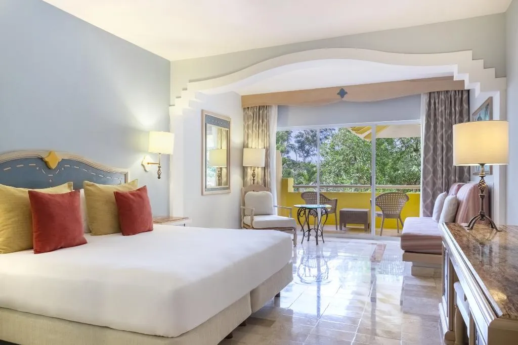 JUNIOR SUITE STANDARD Room, Iberostar Waves Paraiso del Mar All Inclusive, Cancun Area