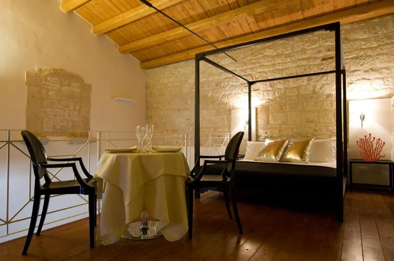 Room, Torre Dantona, Catania