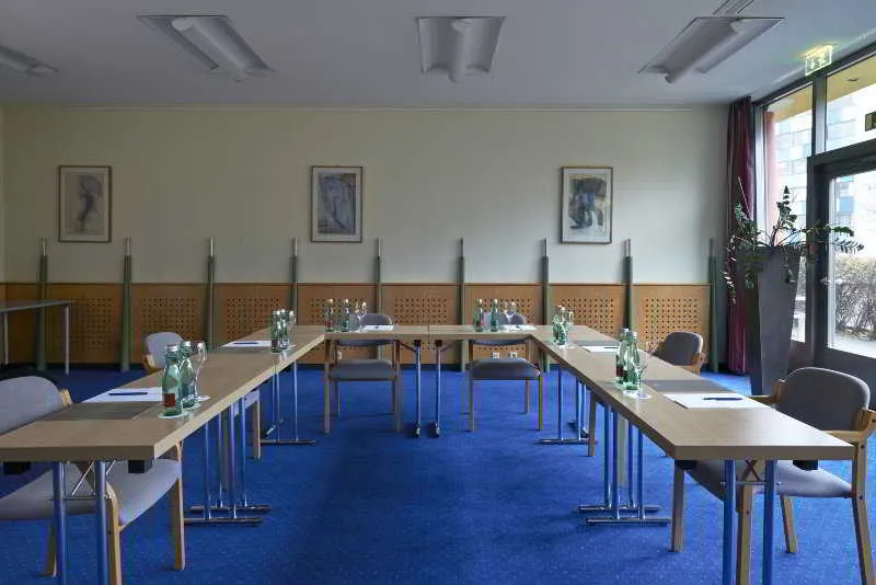 Conferences, Kavalier, Vienna