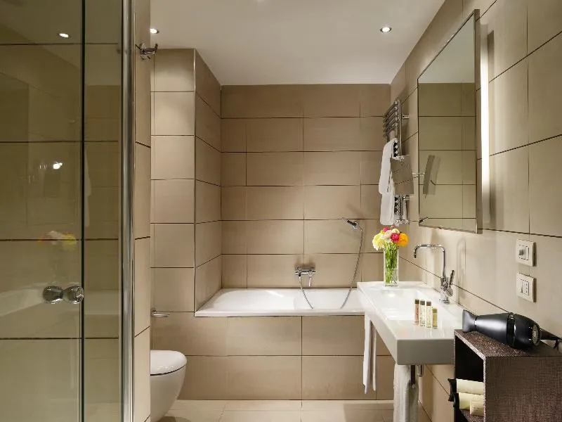 JUNIOR SUITE STANDARD Room, Milan Suite Hotel, Milan