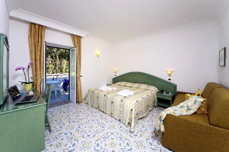 Double or Twin STANDARD Room, Park Hotel Terme Mediterraneo, Naples