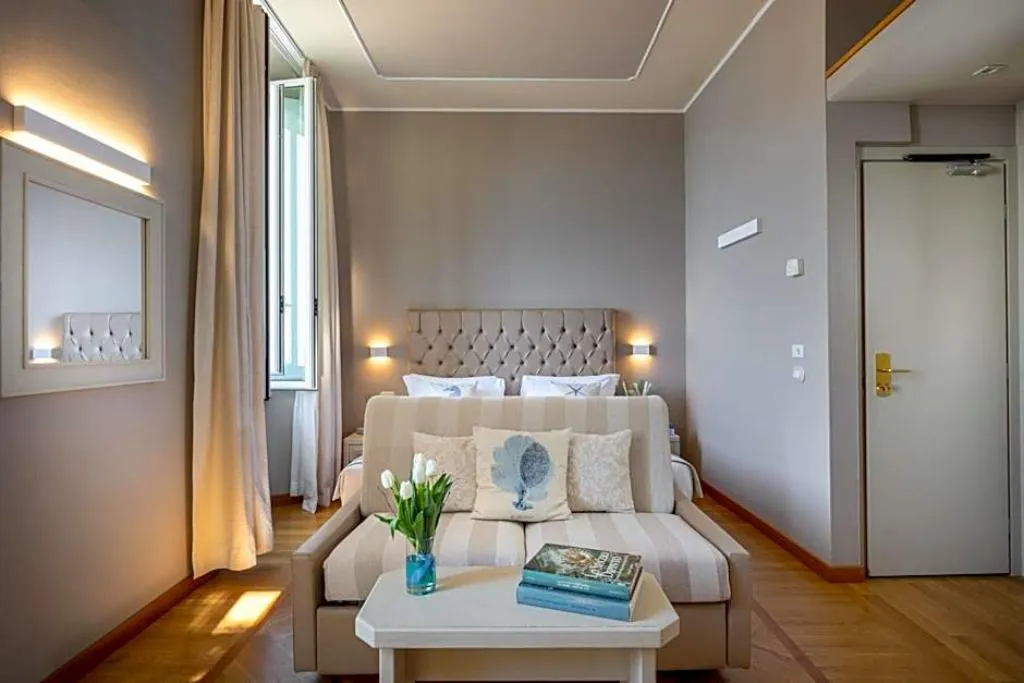 JUNIOR SUITE STANDARD Room, Hotel Metropole, Cagliari