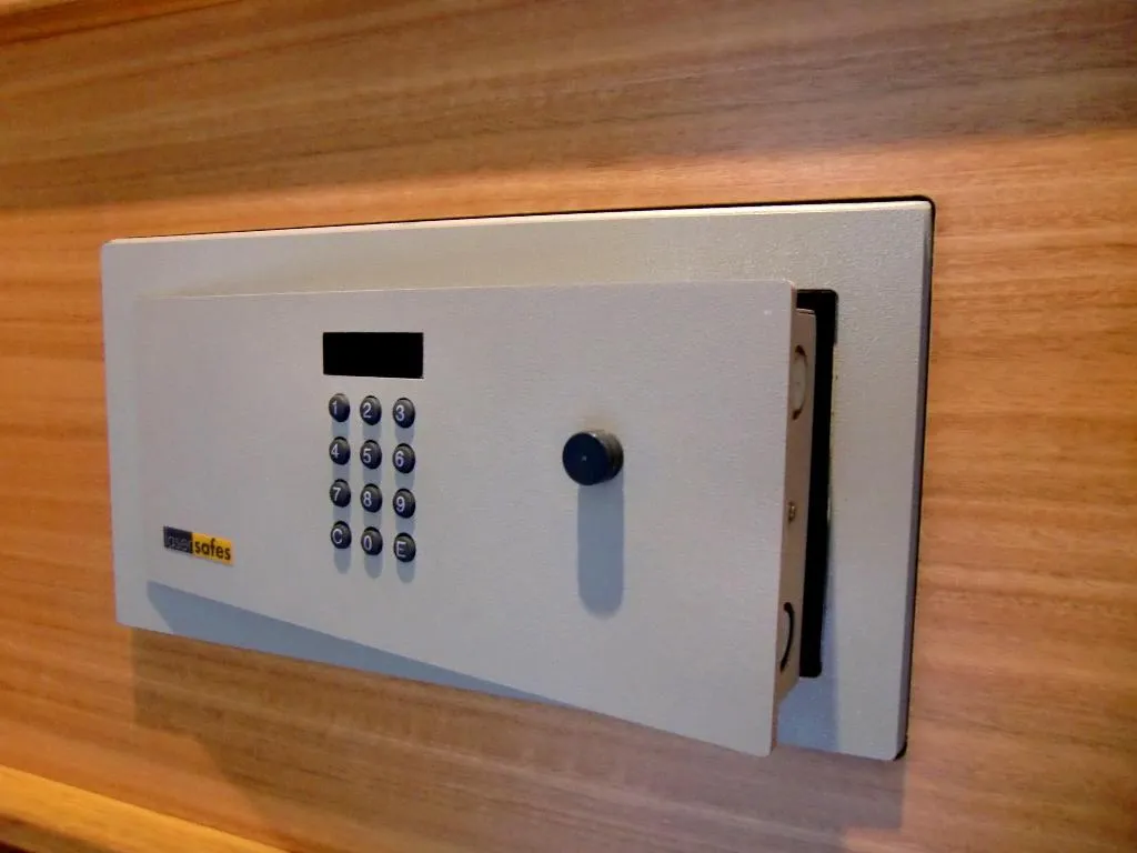 TRIPLE STANDARD Room, Barcelona Universal, Barcelona