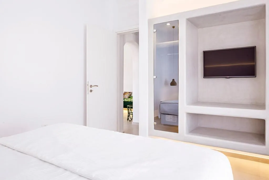 SUITE TWO BEDROOMS Room, Art Hotel, Santorini