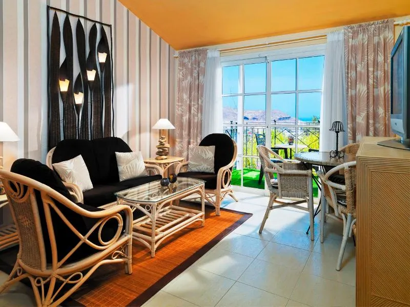 SUITE CAPACITY 4 TWO BEDROOMS Room, Gran Oasis Resort, Tenerife