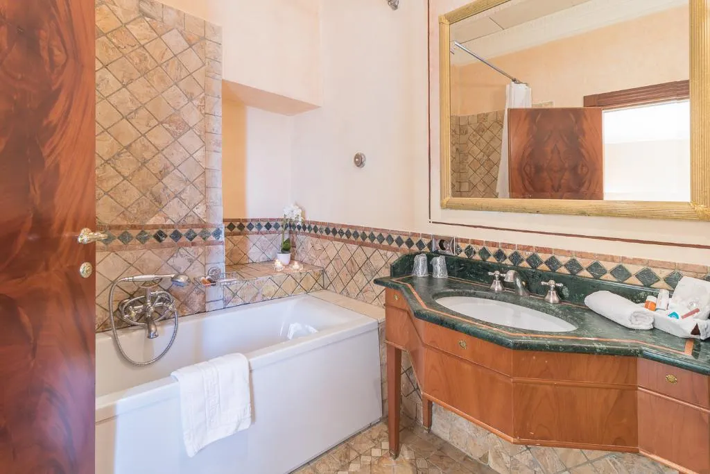 DOUBLE STANDARD Room, Torre Sant Angelo, Rome