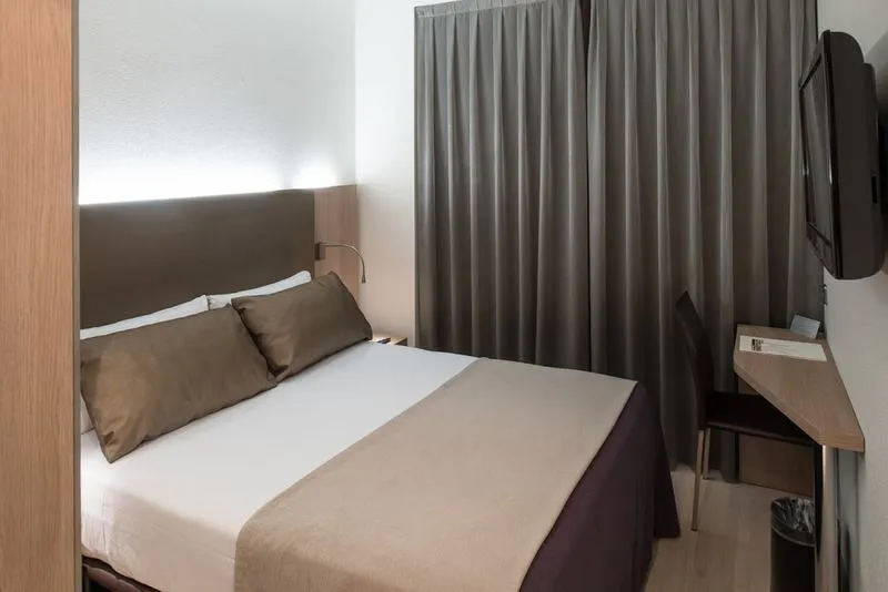 Room, Catalonia Roma, Barcelona