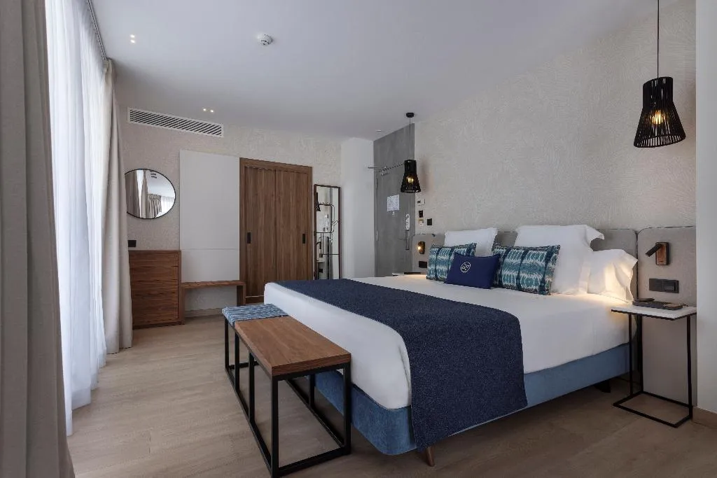 JUNIOR SUITE STANDARD Room, Lima, Costa Del Sol