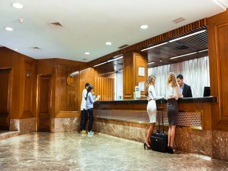 Lobby, Pasarela, Seville