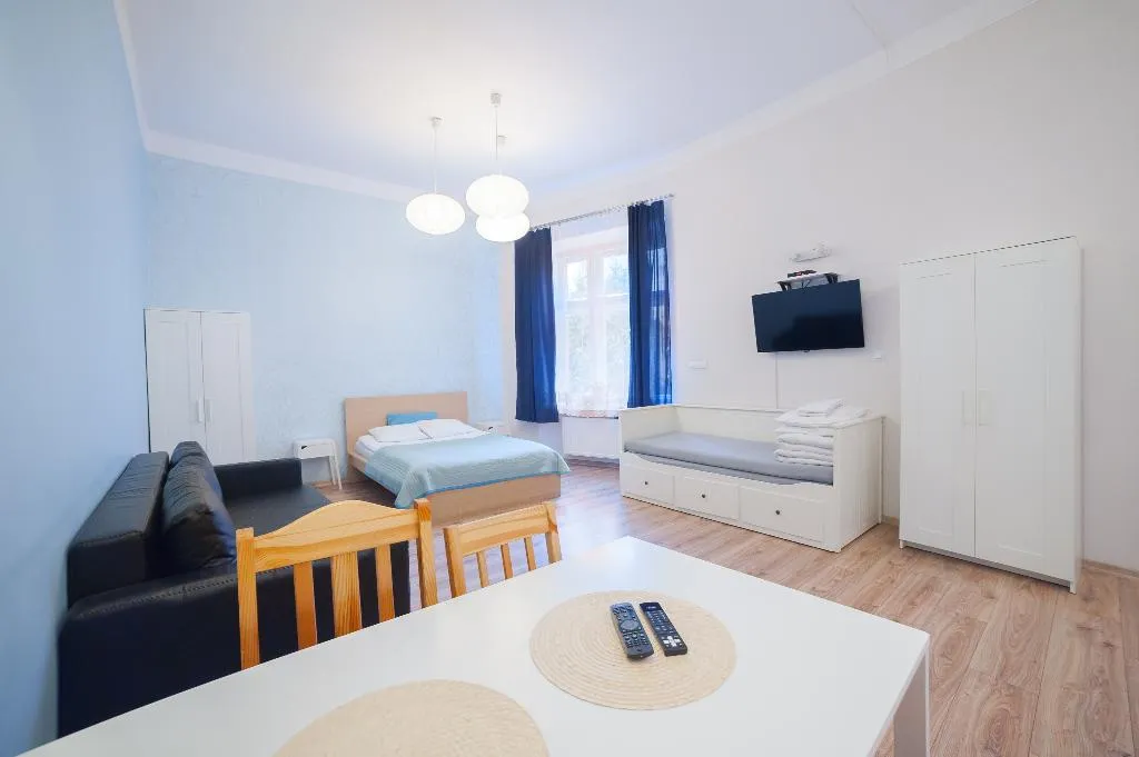 APARTMENT CAPACITY 4 Room, Dizzy Daisy Hostel, Krakow