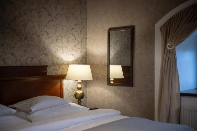 DOUBLE DELUXE Room, Pytloun Chateau Hotel Ctenice, Prague