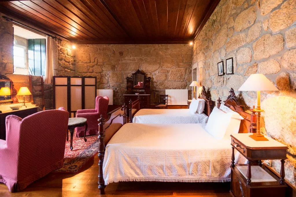 Double or Twin STANDARD Room, Casa Das Torres, Porto