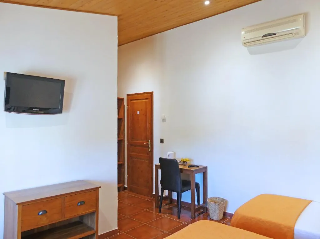 TRIPLE CLASSIC Room, Hotel&Golf Ca La Caputxeta - Adults Only, Costa Brava