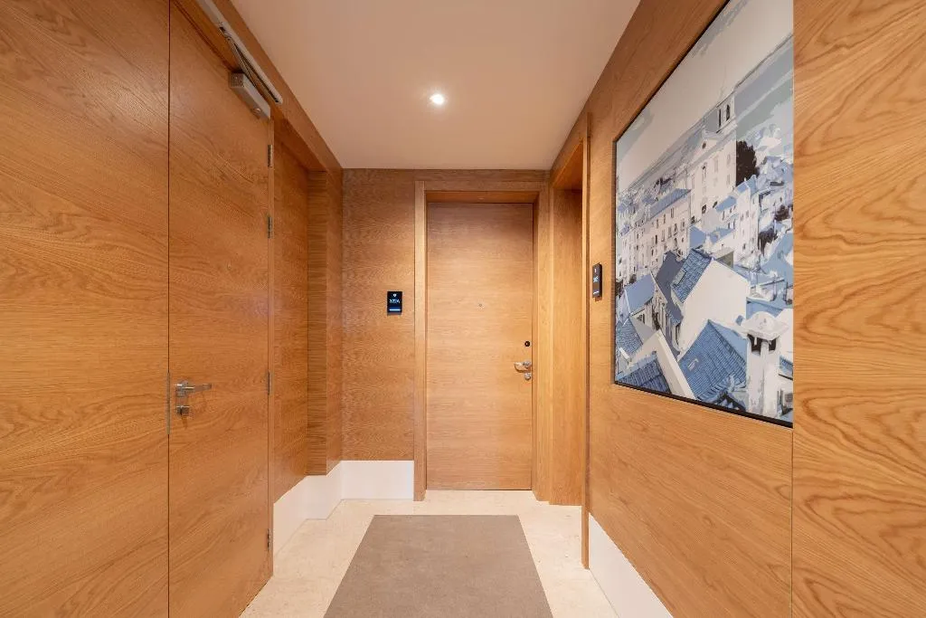 SUITE QUEEN SIZE BED Room, Hyatt Regency Lisbon, Lisbon