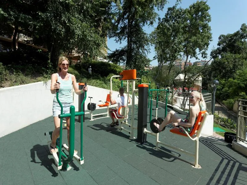 Sports and Entertainment, Kristal, Varna