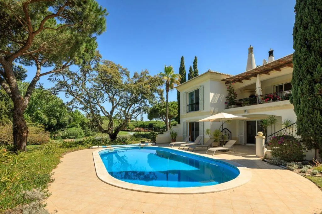 VILLA SUPERIOR THREE BEDROOMS Room, Vale Do Lobo Resort, Algarve