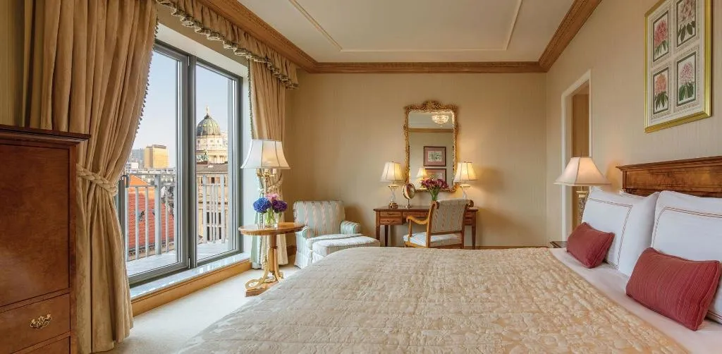 Room KING SIZE BED Room, Regent Berlin, Berlin
