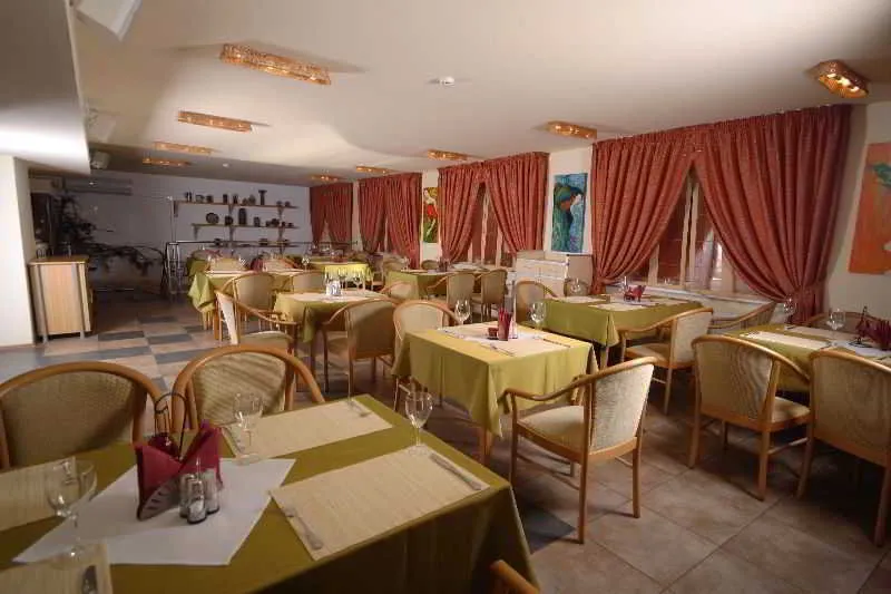 Restaurant, Apart Hotel Tomo, Riga