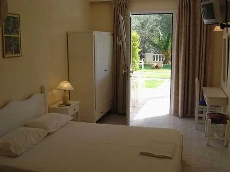 STUDIO STANDARD Room, Villa Miltos, Skiathos