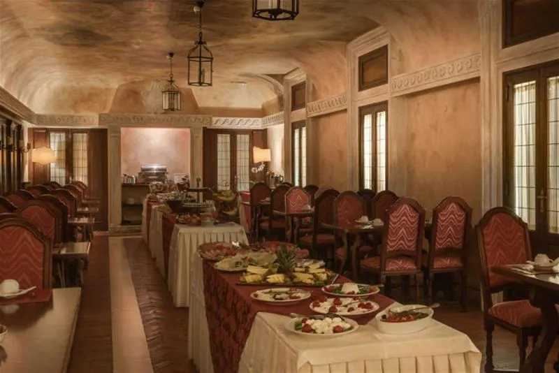 Restaurant, Palazzo Cardinal Cesi, Rome