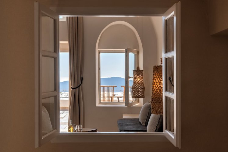La Maltese Estate, Santorini