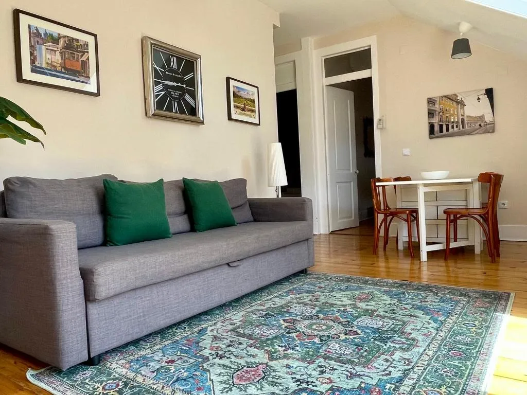 APARTMENT RIVER VIEW Room, Lisbon Colours Bairro Alto Apartments, Lisbon