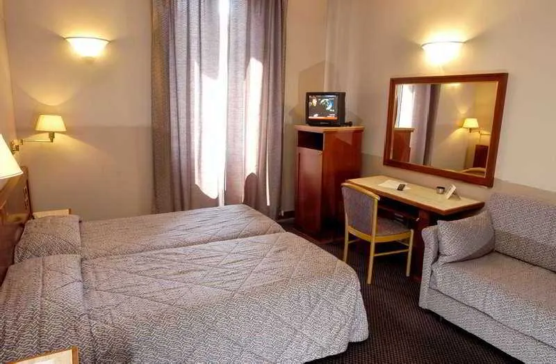 TRIPLE STANDARD Room, Accademia, Rome