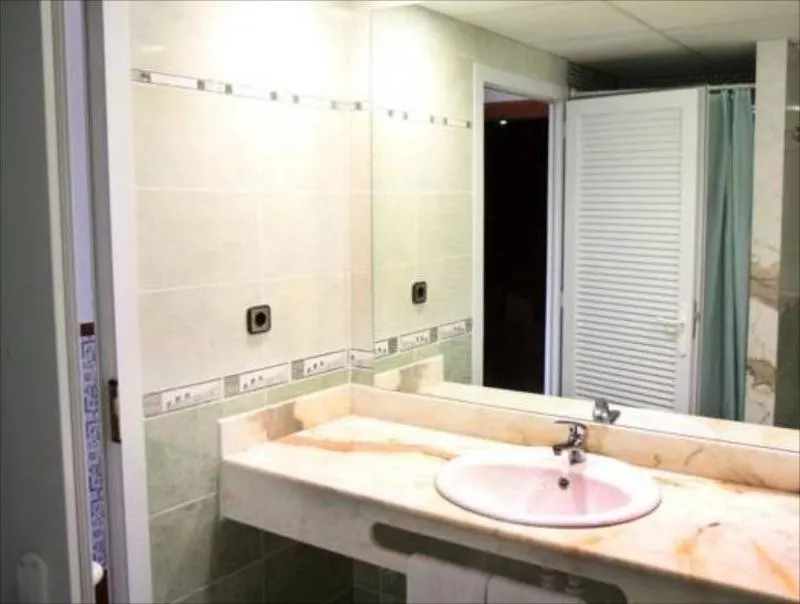 DOUBLE HARBOUR VIEW Room, Univers, Costa Brava