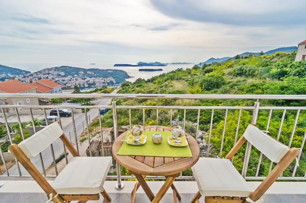 APARTMENT SEA VIEW WITH BALCONY Room, Apartments Villa Dadic, Dubrovnik