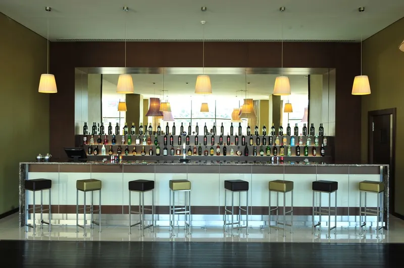 Bar, Vila Gale Coimbra, Madeira