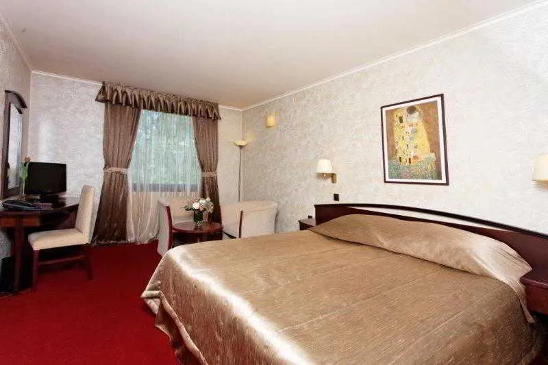 Room, Capitol, Varna