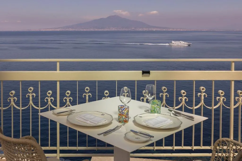 Restaurant, Hotel Regina Sorrento, Naples