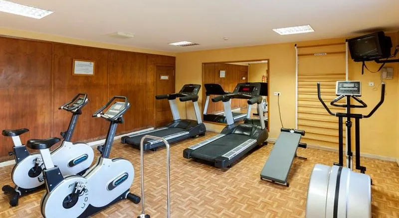 Sports and Entertainment, Crown Resort - Club Calahonda, Costa Del Sol