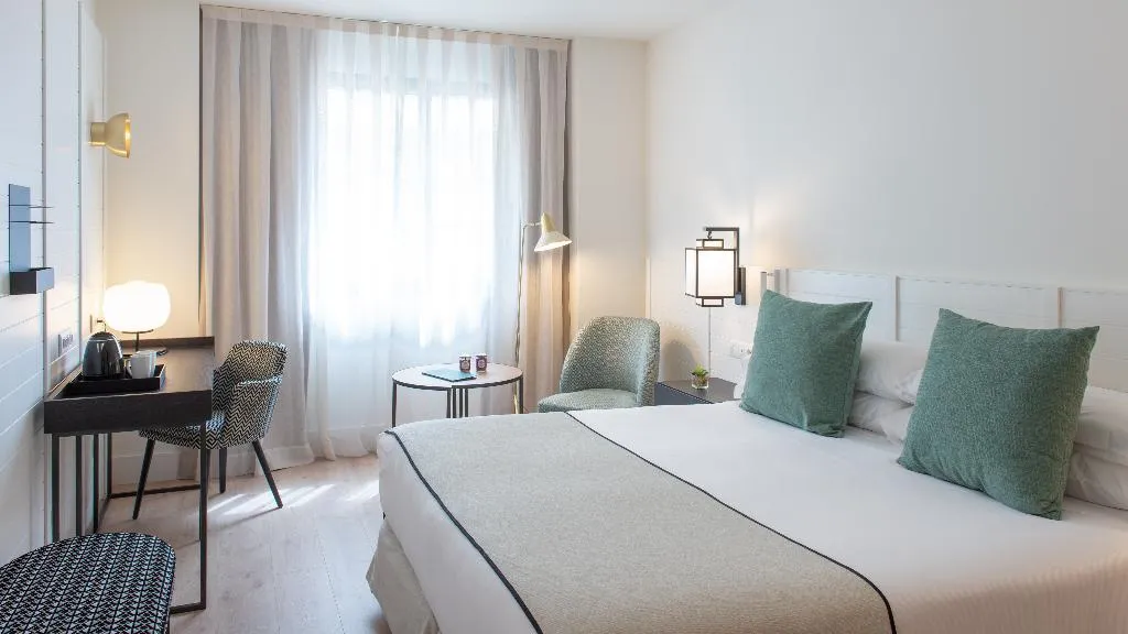 DOUBLE STANDARD Room, Catalonia Molina Lario, Costa Del Sol