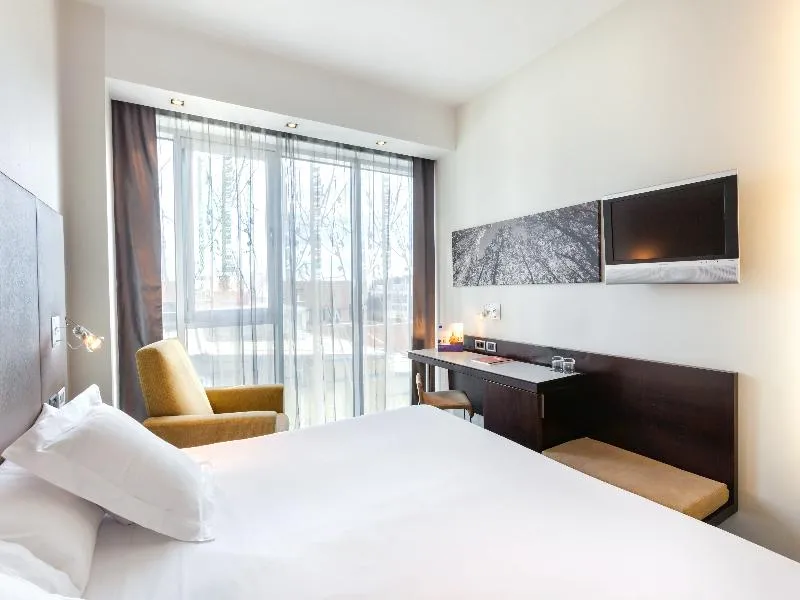 DOUBLE SINGLE USE SUPERIOR Room, Occidental Madrid Este, Madrid
