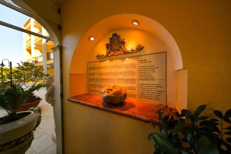 Lobby, Grand Hotel Terme Di Augusto, Naples