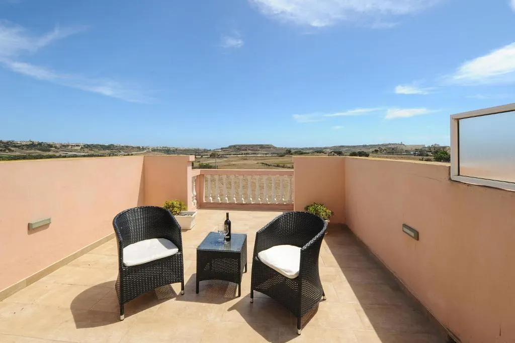 DOUBLE SUPERIOR WITH TERRACE Room, Mariblu Guesthouse, Gozo