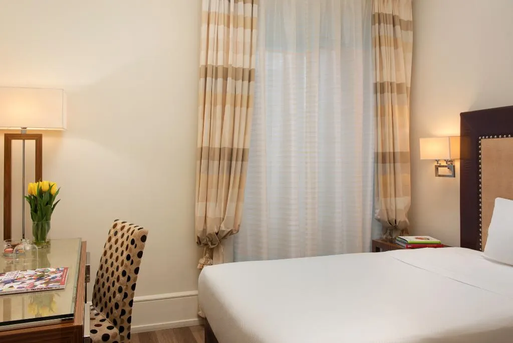 SINGLE CLASSIC Room, UNA HOTELS Decò Roma, Rome