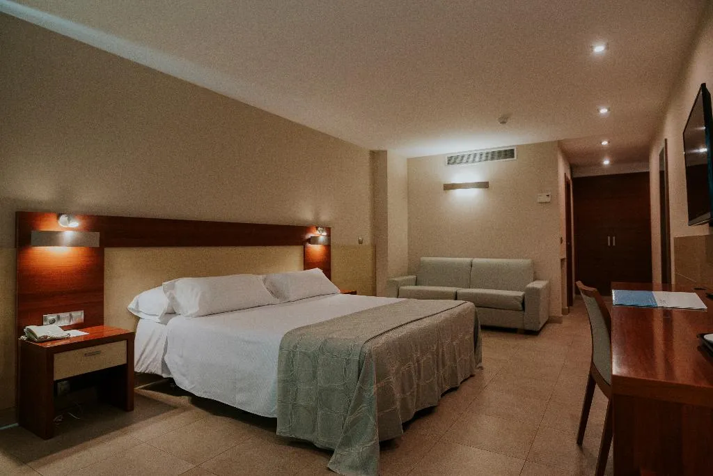 DOUBLE STANDARD Room, Deloix Aquacenter, Costa Blanca