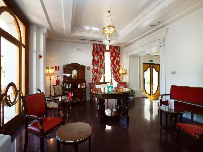 Lobby, Albani Firenze, Florence