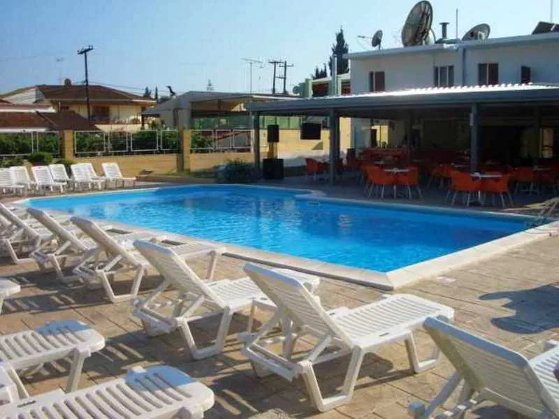 Pool, Kavos Central, Corfu