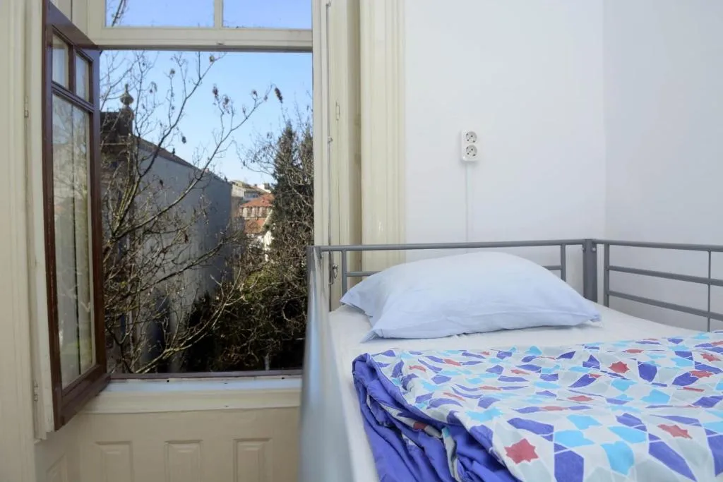 General view, O2 Hostel, Porto