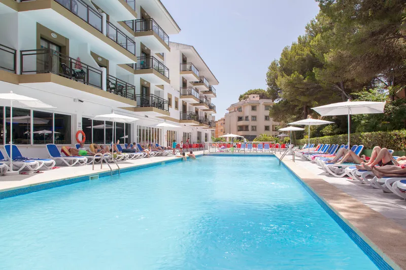Pool, Guya Wave, Majorca