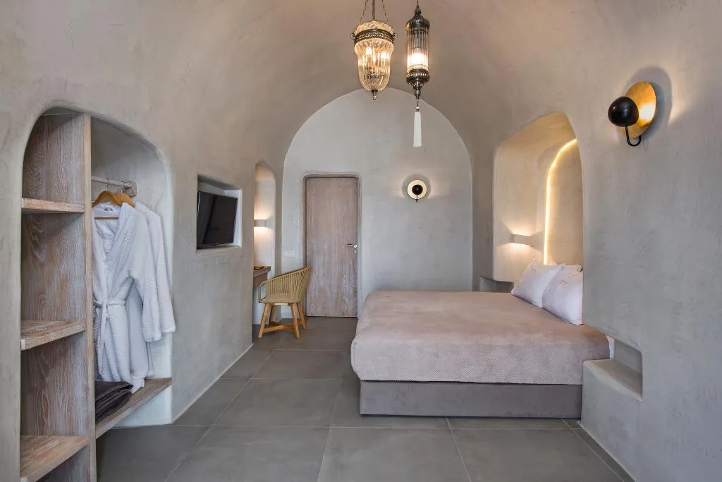 SUITE SEA VIEW HONEYMOON Room, Athina Luxury Suites, Santorini