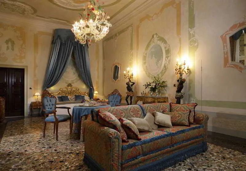 Room, Palazzo Paruta, Venice
